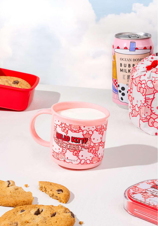 Skater: Hello Kitty Cup 6.76oz 200ml (Friends)
