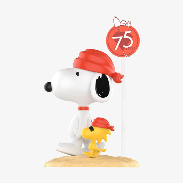 Peanuts 75th Anniversary | Snoopy Comic Life Series Figures